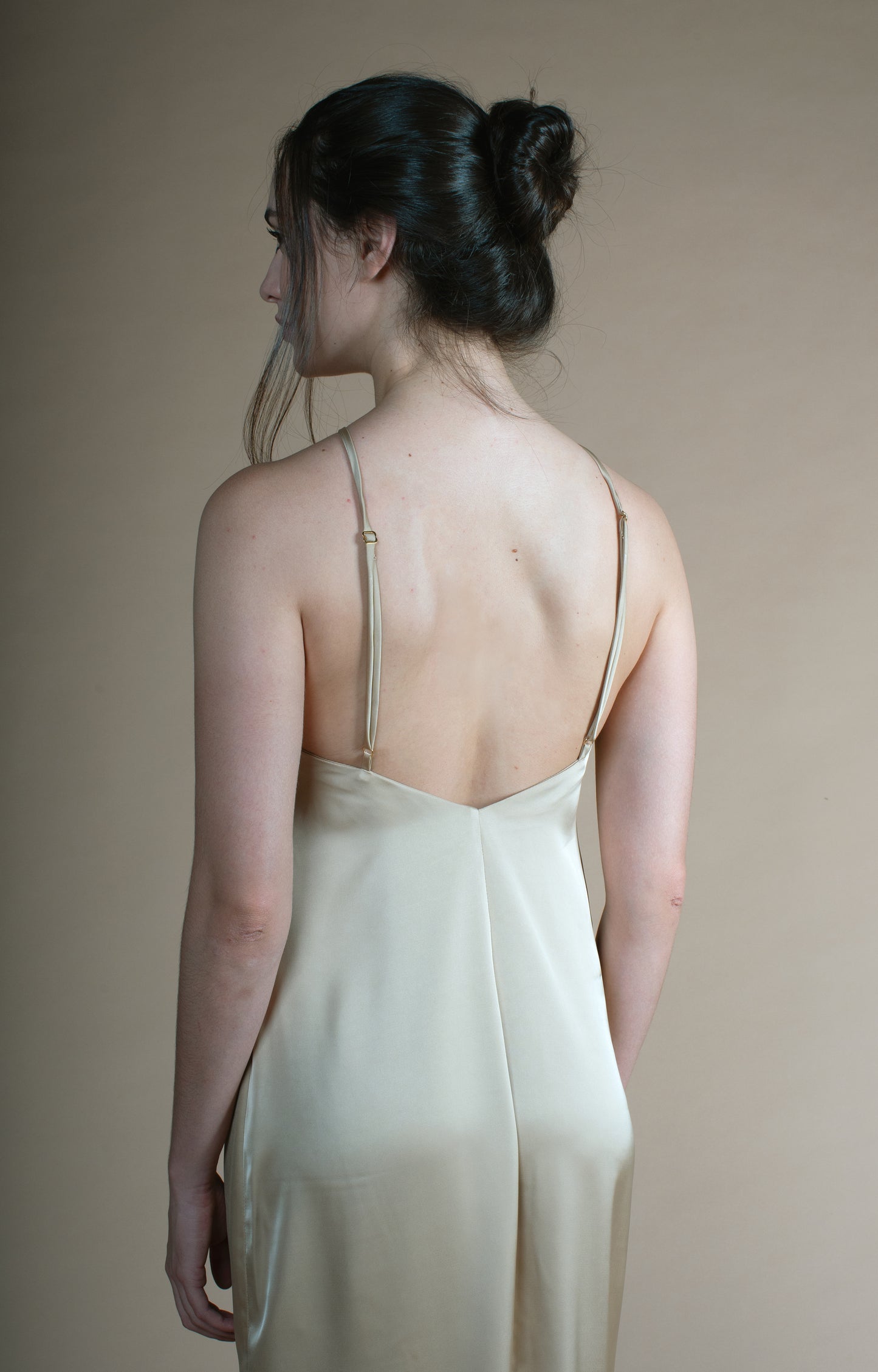 Vestido Cetim Livre - Bege